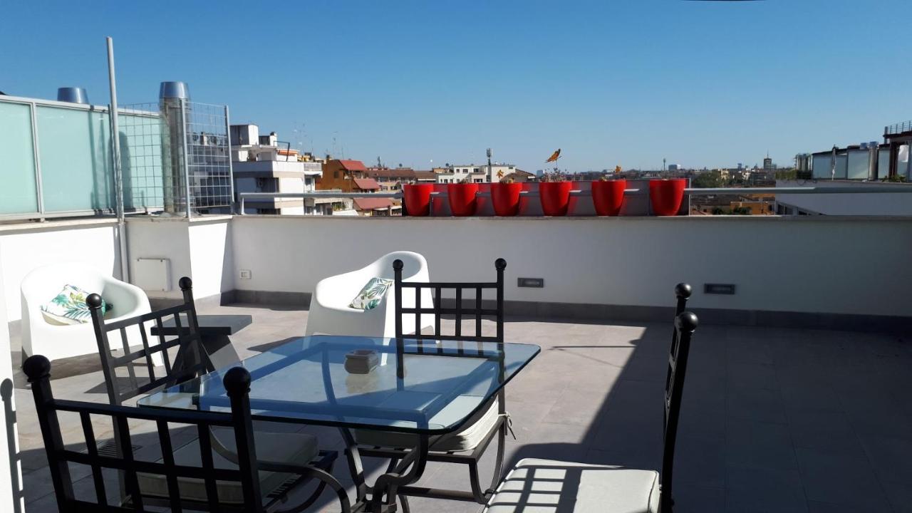Penthouse 41 In Trastevere With Big Terrace Рим Экстерьер фото