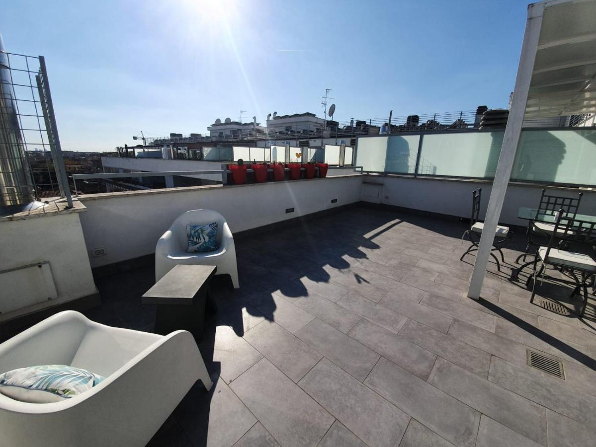 Penthouse 41 In Trastevere With Big Terrace Рим Экстерьер фото